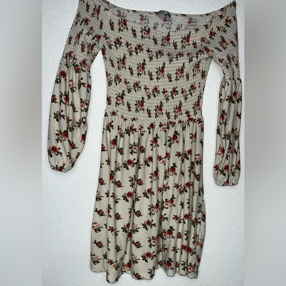 J for justify, floral, scrunched dress
